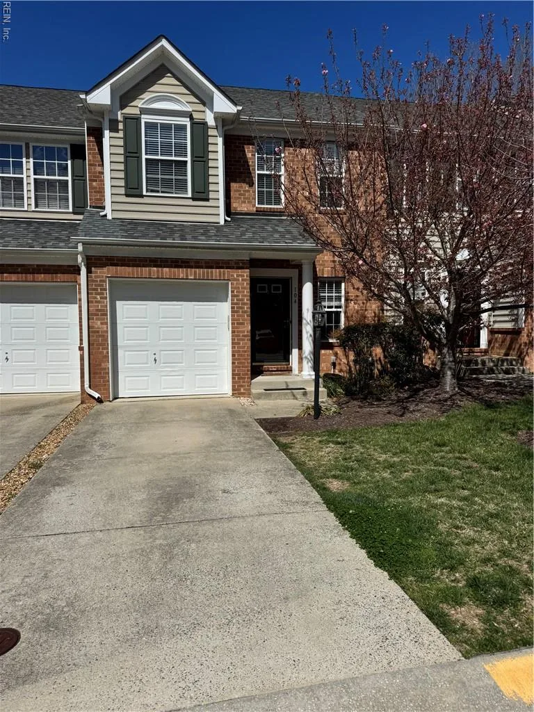 104 Daniels DR, YORKTOWN VA 23690