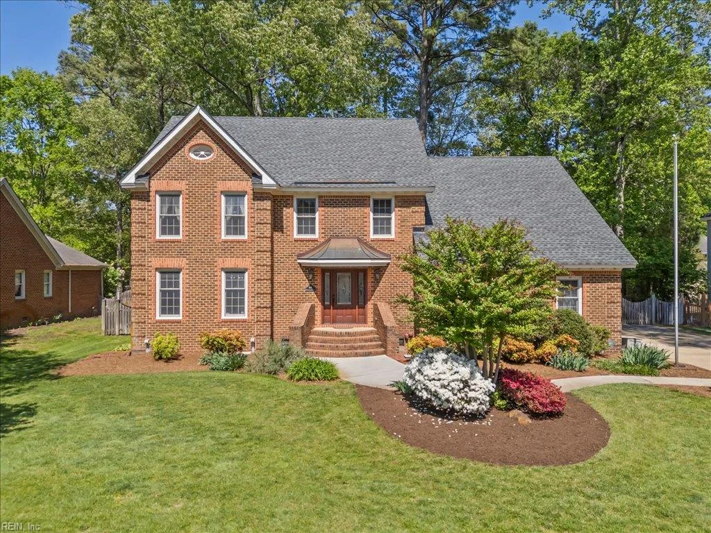 808 Forest Lakes DR, CHESAPEAKE VA 23322