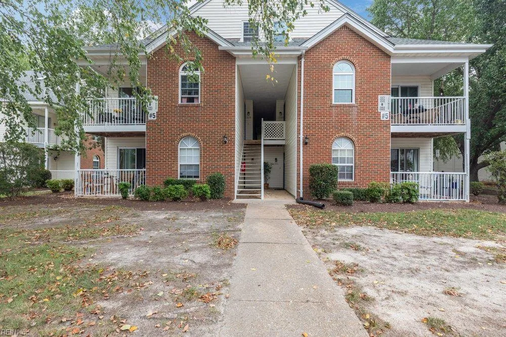 1379 Ivywood RD, VIRGINIABEACH VA 23453