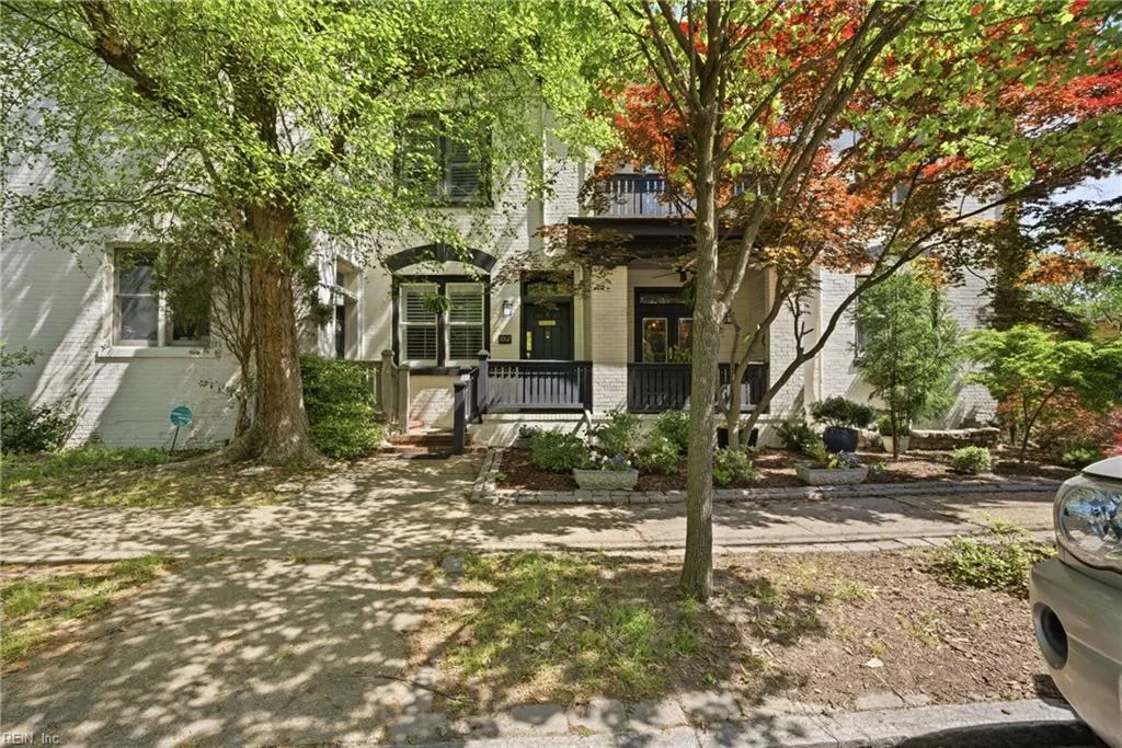 1012 Colley Ave, Norfolk — photo