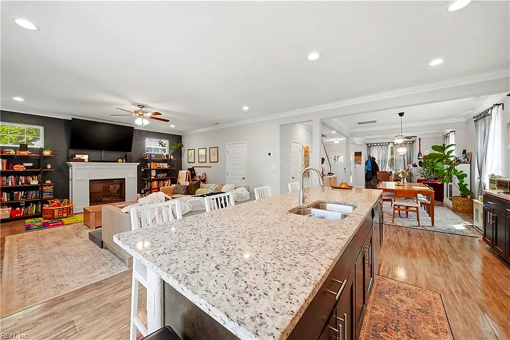 2615 Argonne Ave, Norfolk — photo