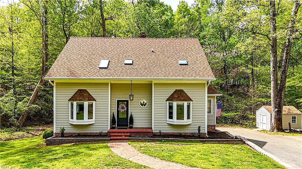 111 Shoreham Ln, Williamsburg — photo