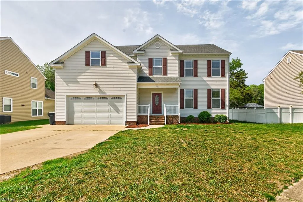 9 Bruins WAY, HAMPTON VA 23666