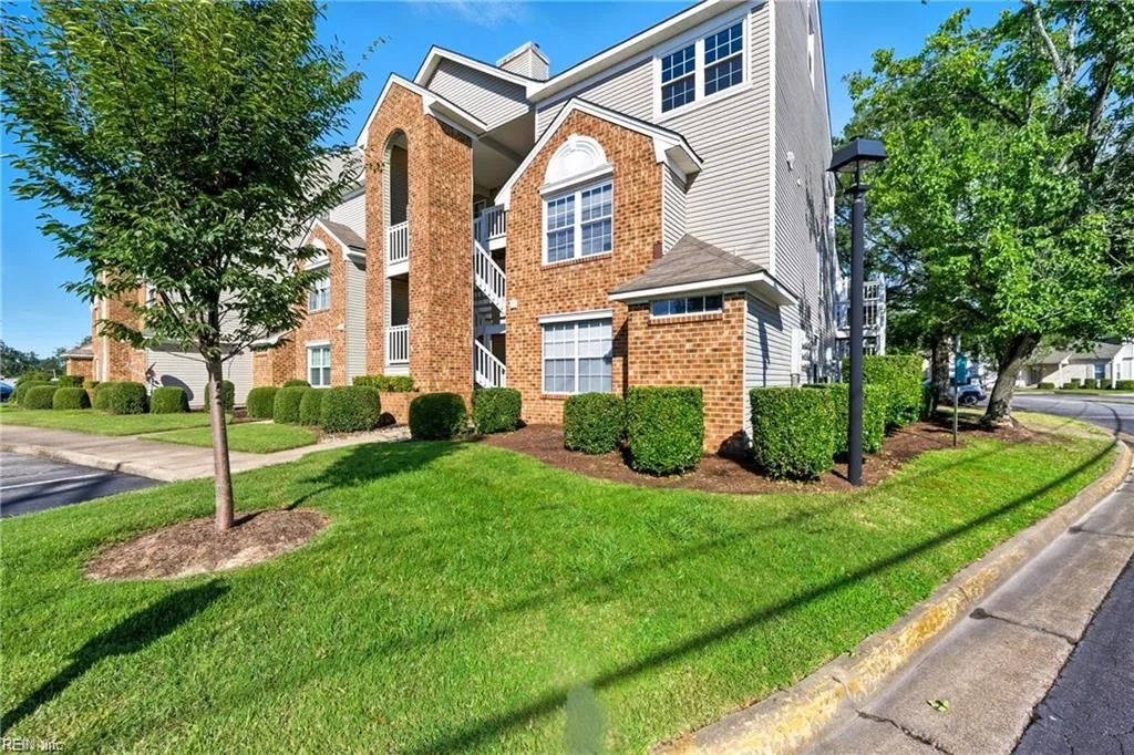 4165 Laurel Green CIR, VIRGINIABEACH VA 23456