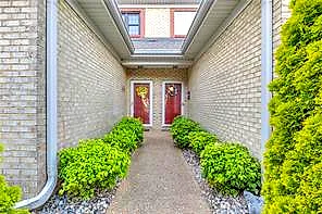 242 Genoa Dr #20, Hampton — photo