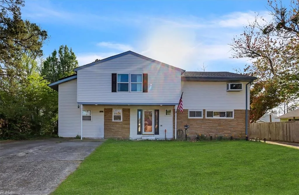 2237 Jeffrey DR, NORFOLK VA 23518