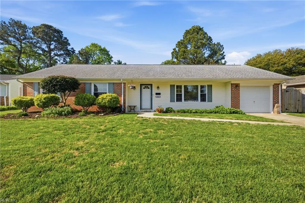 3961 W Colonial PW, VIRGINIABEACH VA 23452