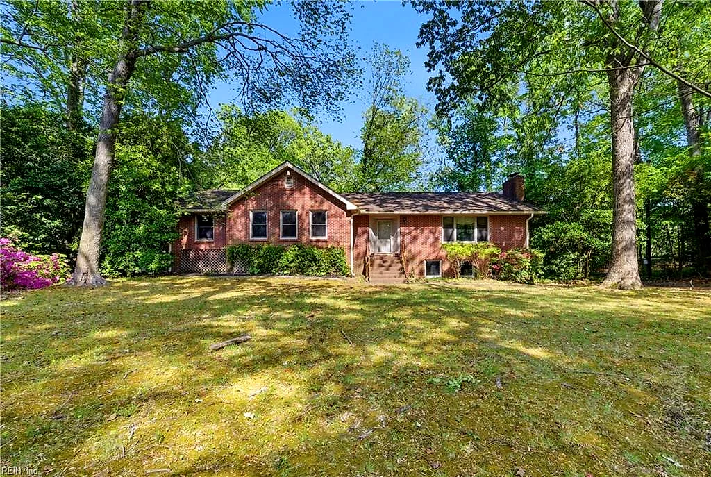656 Pinetree Dr, Virginia Beach — photo
