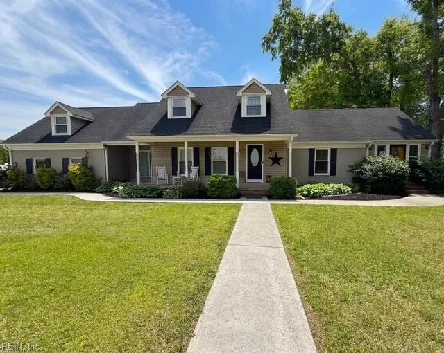 1833 Benefit RD, CHESAPEAKE VA 23322
