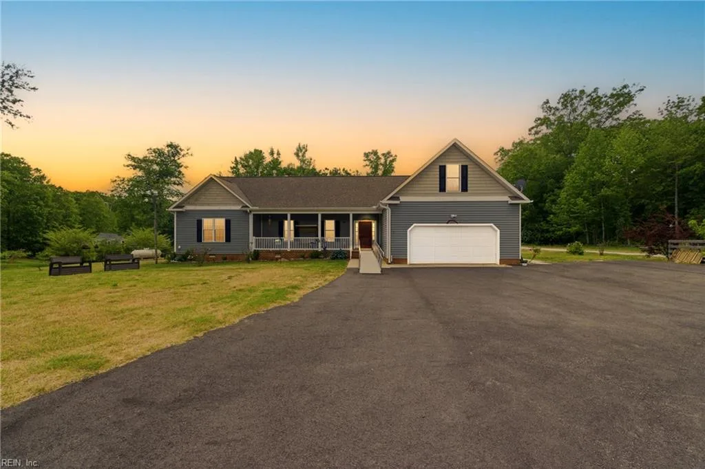403 Oaktree RD, WILLIAMSBURG VA 23188