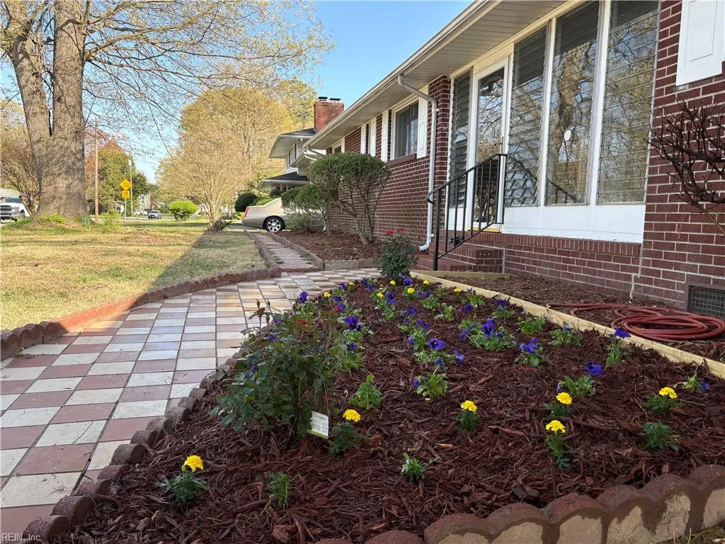 4011 Campbell RD, NEWPORTNEWS VA 23602