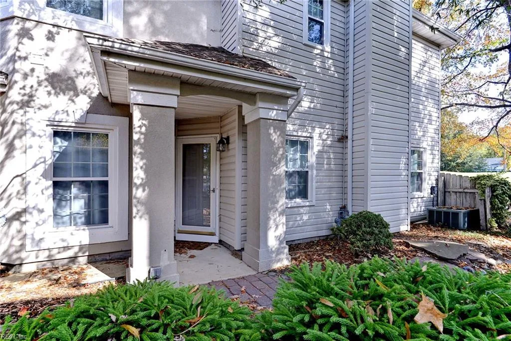 1596 Willow CV, NEWPORTNEWS VA 23602