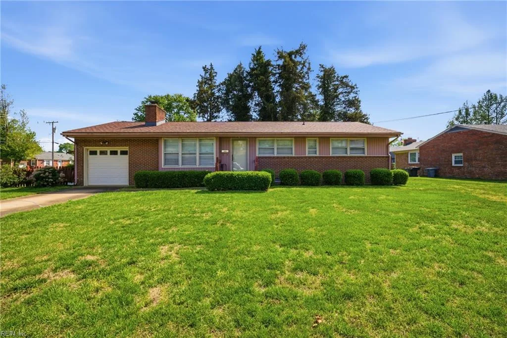 734 Milton DR, HAMPTON VA 23666