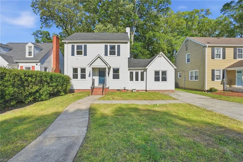 126 Cherokee RD, HAMPTON VA 23661