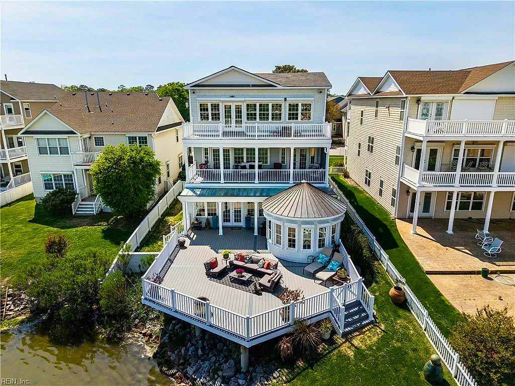 821 Arctic AVE, VIRGINIA BEACH VA 23451