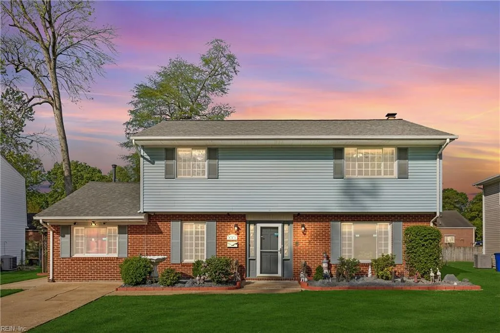 821 Greenwich LN, NEWPORTNEWS VA 23601