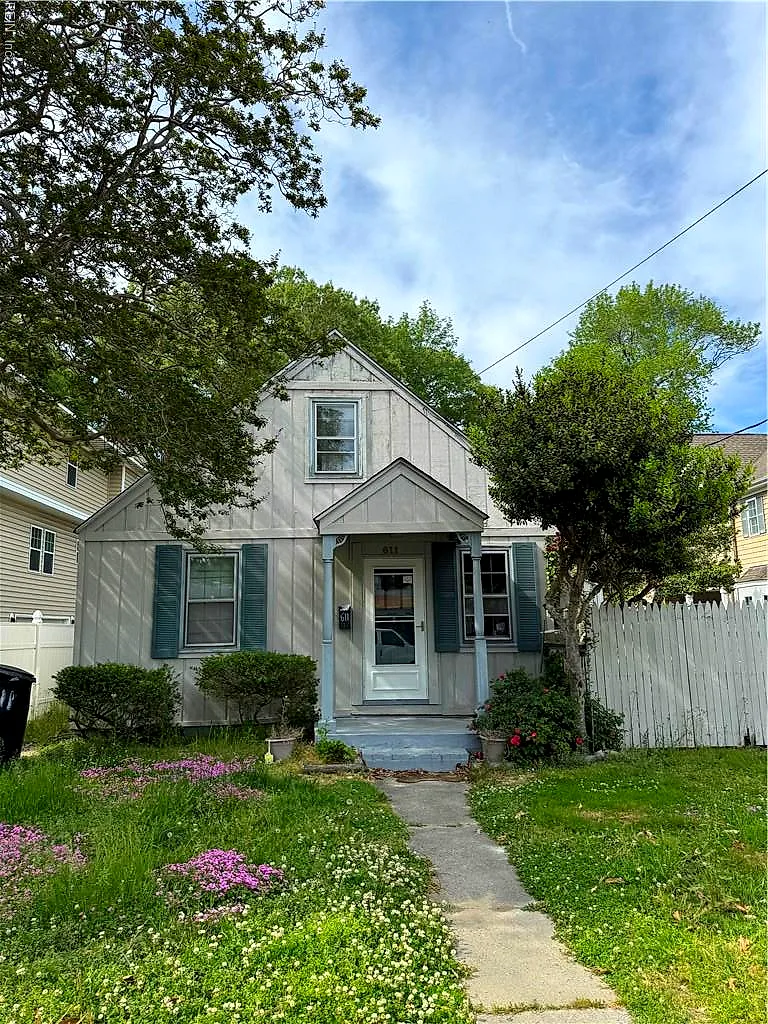 611 13th St, Virginia Beach — photo
