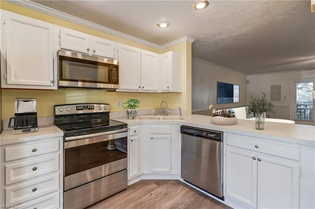4905 Carlisle Mews, Williamsburg — photo