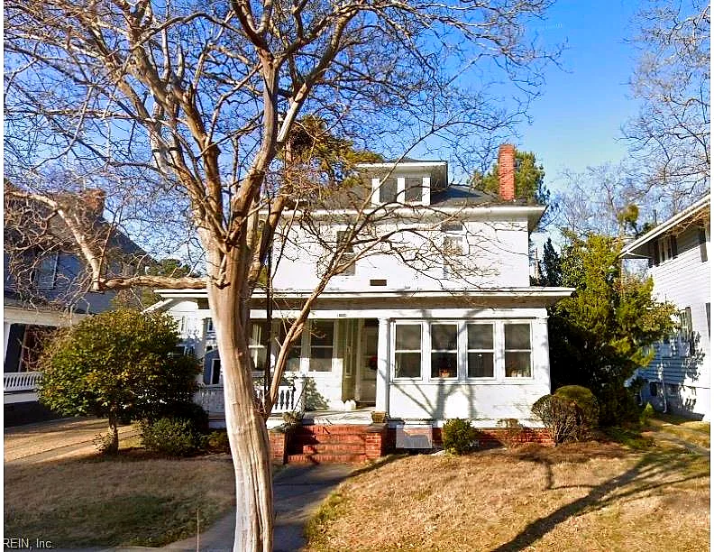 1060 Cambridge Cres, Norfolk — photo