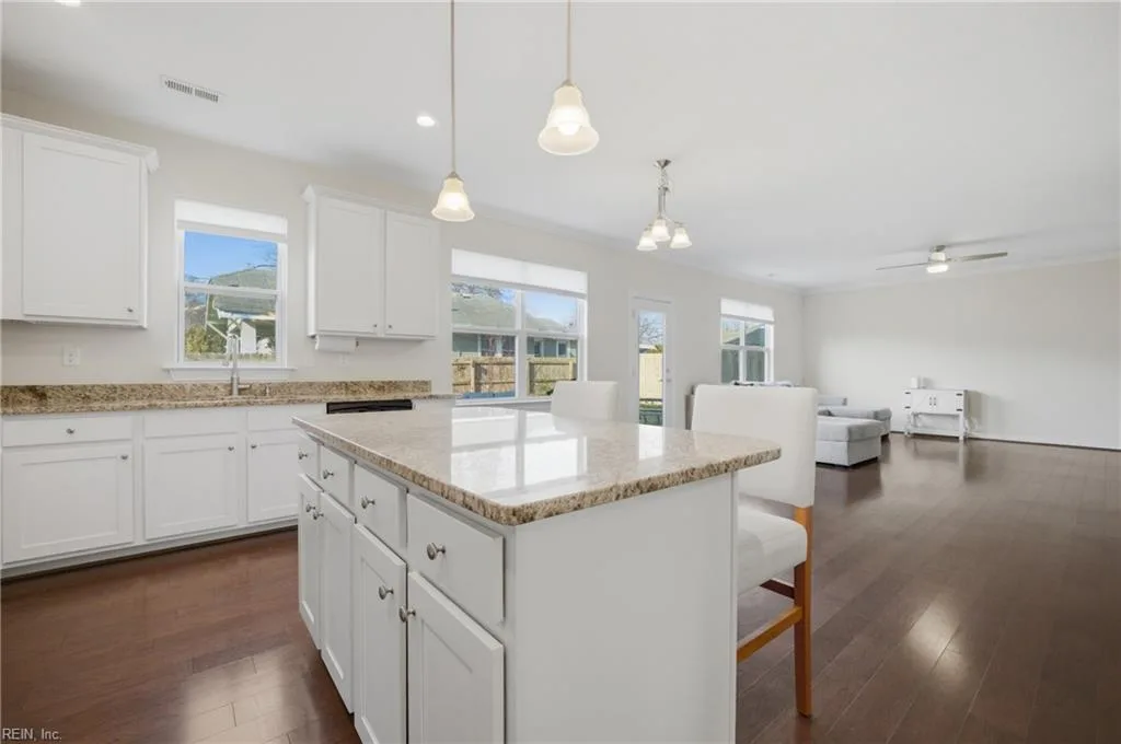 1000 Dune St, Norfolk — photo