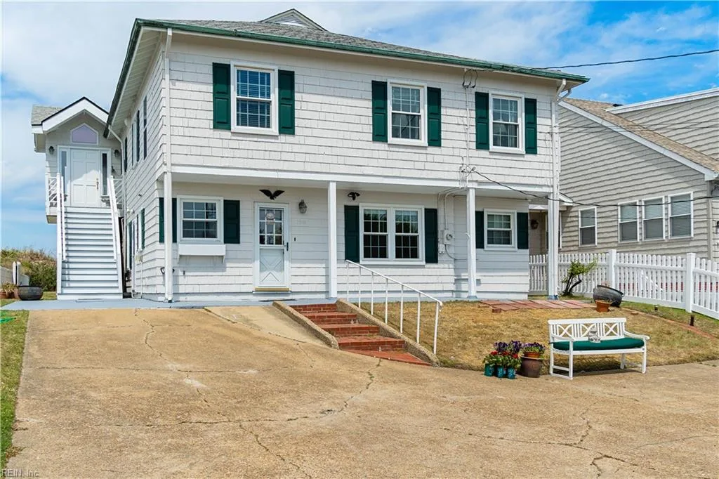 2004 E Ocean View AVE, NORFOLK VA 23503