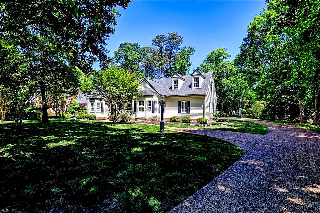 2904 E Island Rd, Williamsburg — photo
