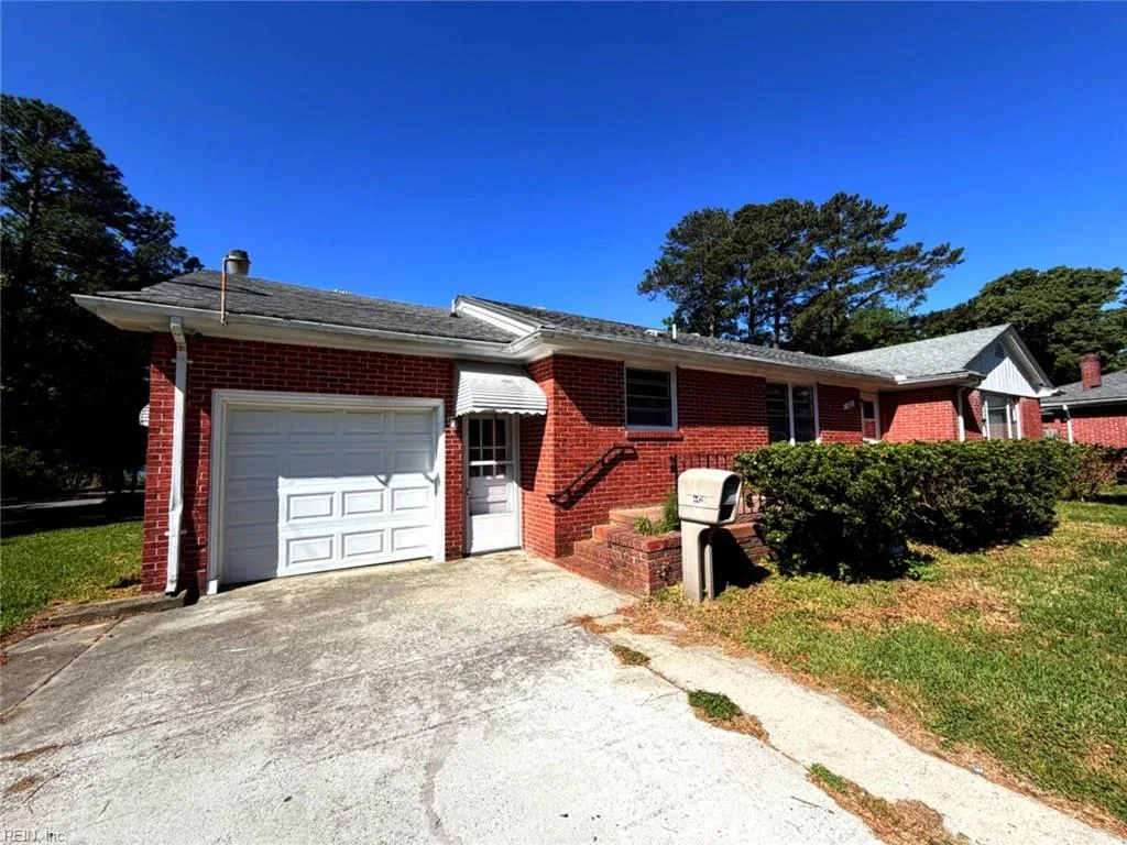 4425 Winchester DR, PORTSMOUTH VA 23707