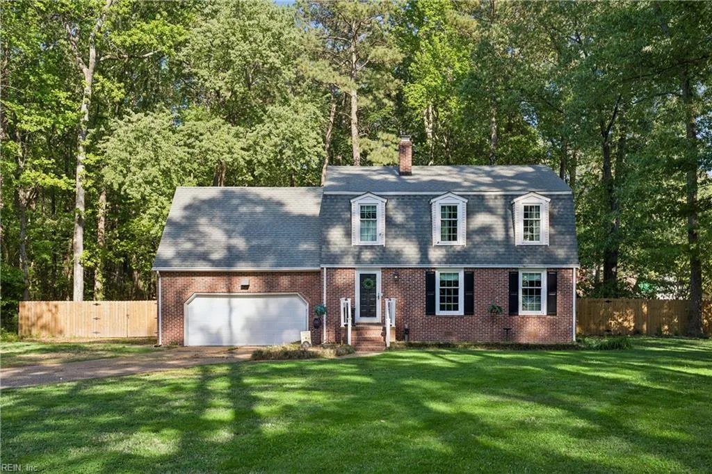 55 Cedar RD, POQUOSON VA 23662