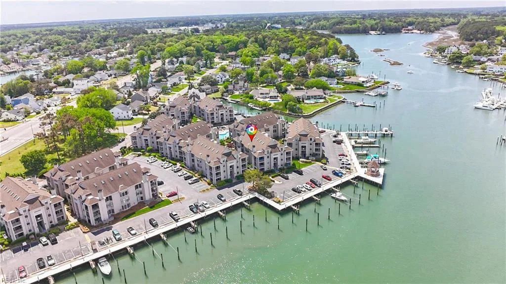 415 Harbour Pt #306, Virginia Beach — photo