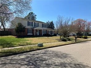 2225 N Wolfsnare Dr, Virginia Beach — photo