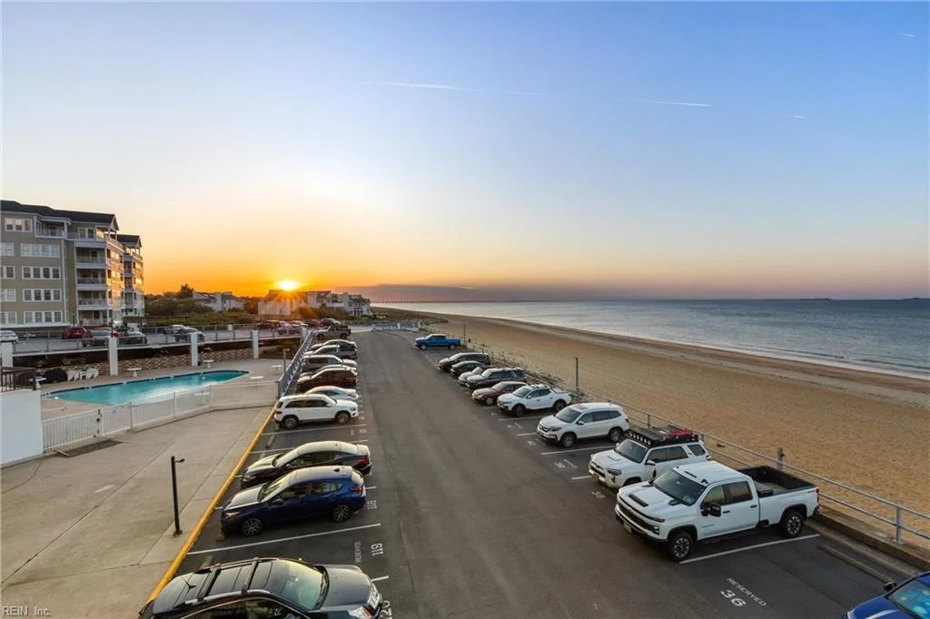 3558 Shore DR #202, VIRGINIABEACH VA 23455