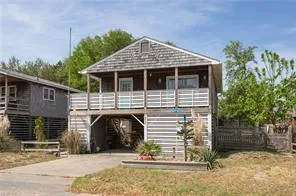 2010 Yorktown St, Kill Devil Hills — photo