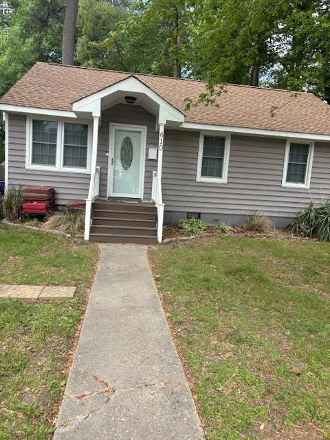 610 Mclawhorne DR, NEWPORTNEWS VA 23605