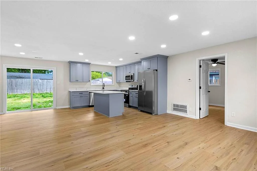 412r Lineberry Rd, Virginia Beach — photo