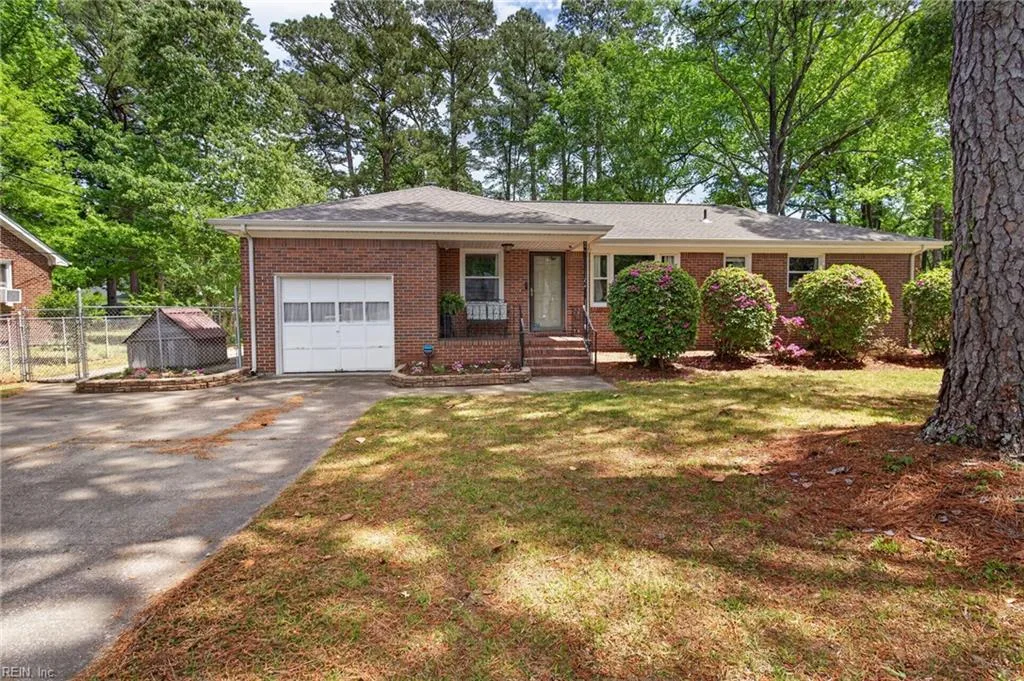 133 Mann DR, CHESAPEAKE VA 23322