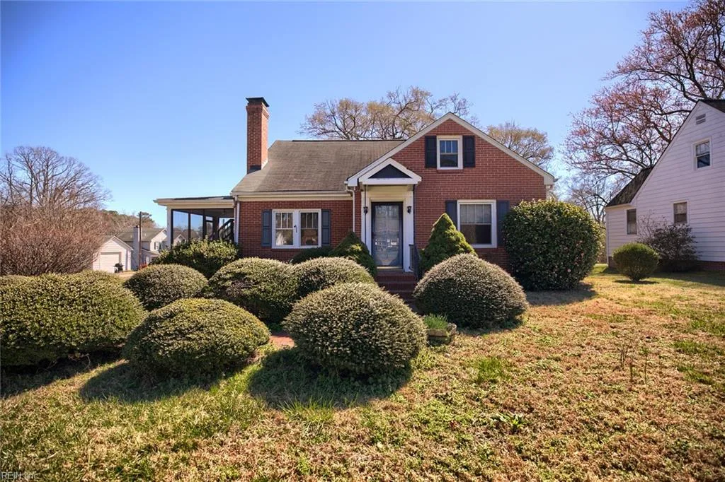 7439 Lewis Ave, Gloucester — photo