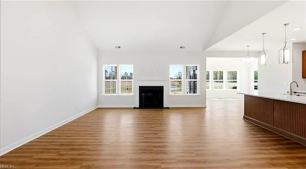 6015 Sam Callis Cir, Suffolk — photo