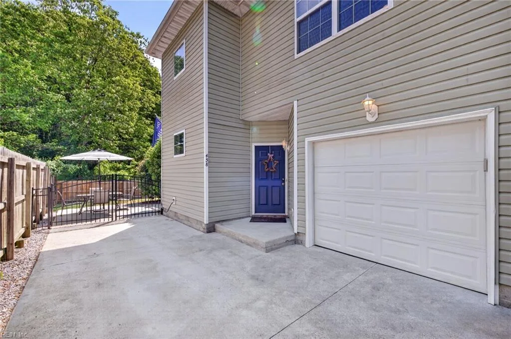 458 Oceana BLVD N, VIRGINIABEACH VA 23454