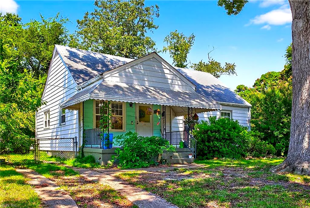 1370 Boxwood Cir, Norfolk — photo