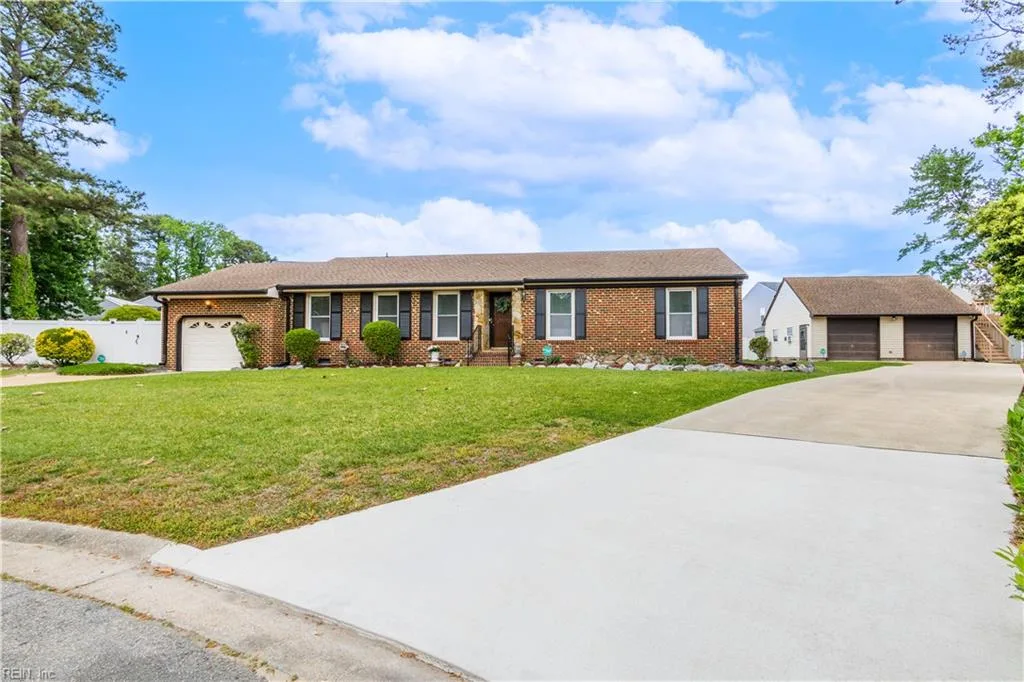 4211 Redfern Ln, Chesapeake — photo
