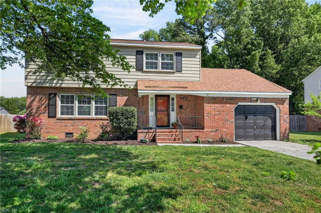317 Lynchburg DR, NEWPORTNEWS VA 23606