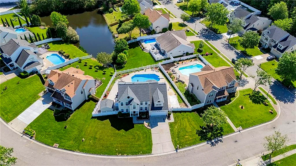 1932 English Oak Ct, Virginia Beach — photo