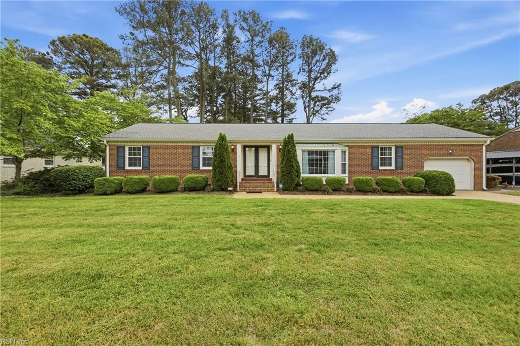 5221 Bingham DR, PORTSMOUTH VA 23703