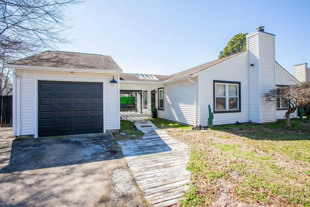 4604 Southampton ARCH, PORTSMOUTH VA 23703