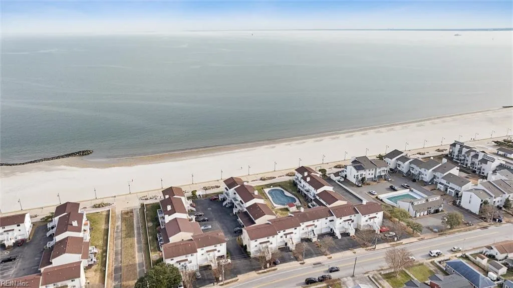334 N First ST #18, HAMPTON VA 23664