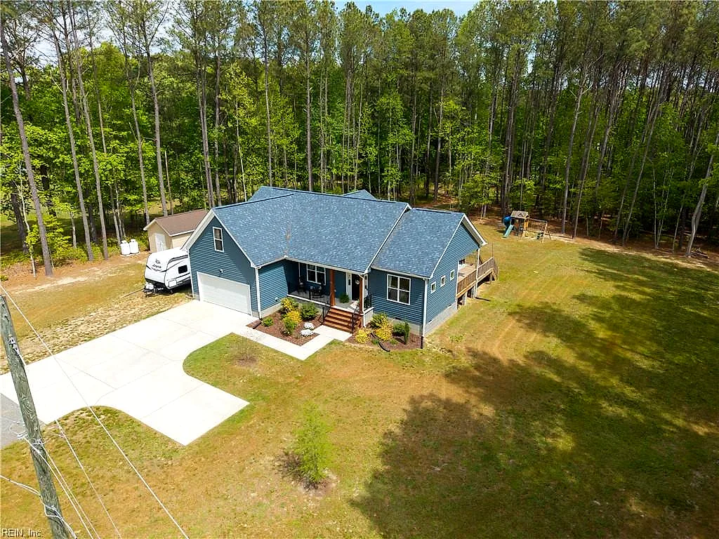 11511 Deep Point Ln, Gloucester — photo