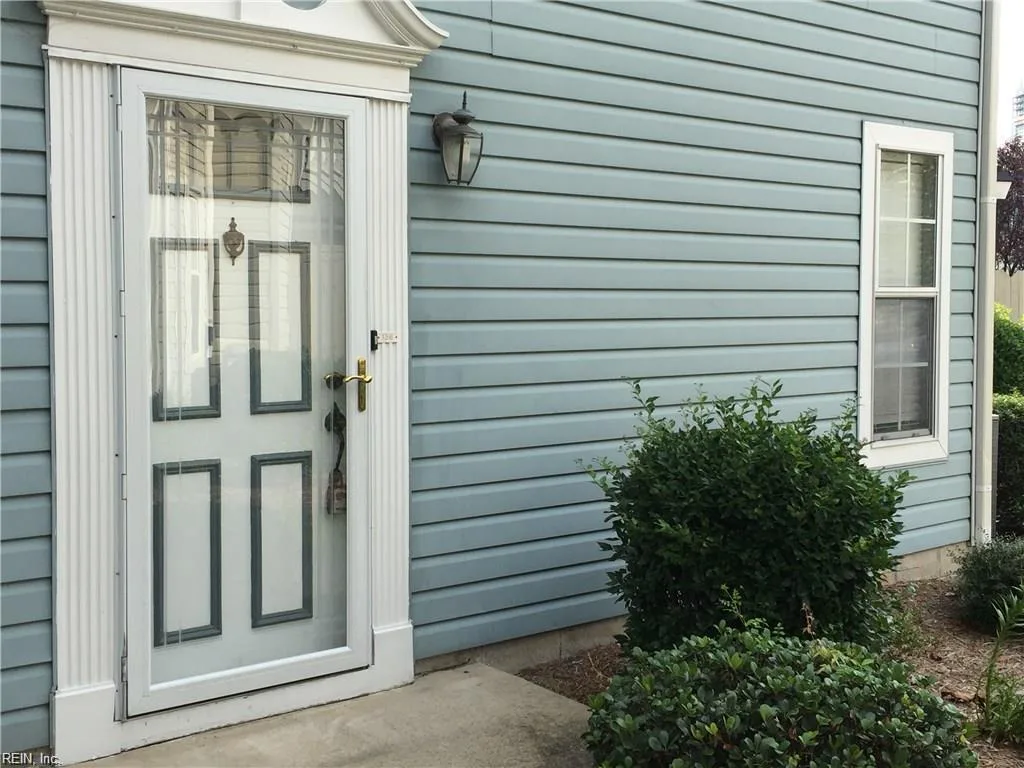 136 Seaside LN, VIRGINIABEACH VA 23462
