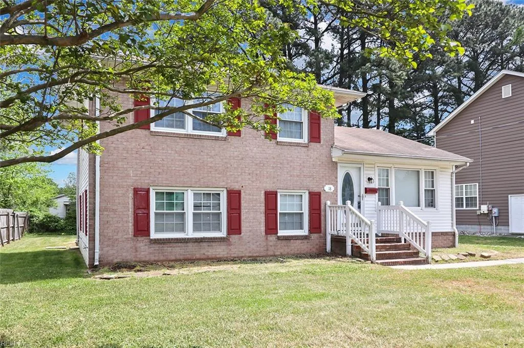 18 Janet DR, HAMPTON VA 23666