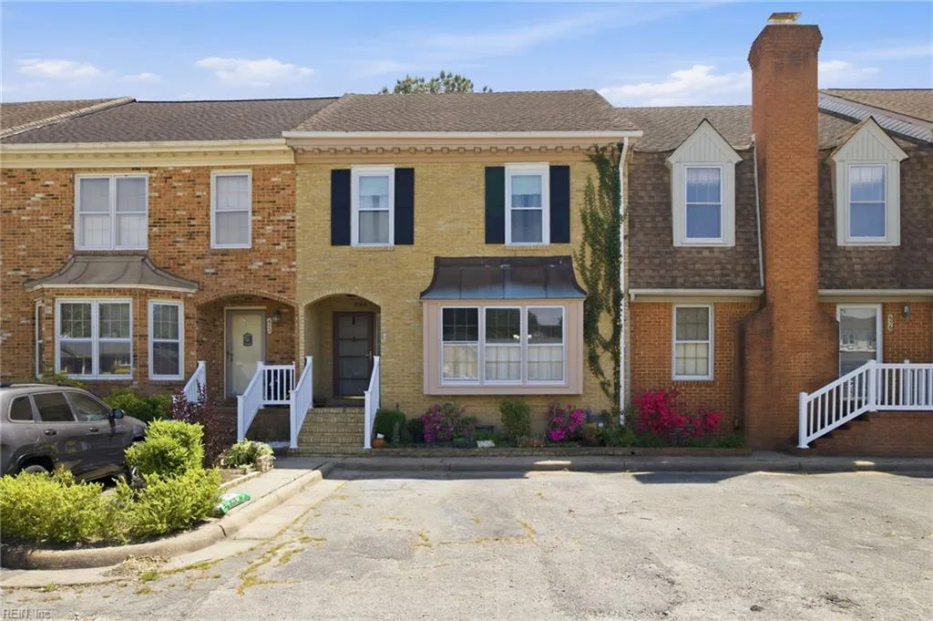 654 Lord Dunmore DR, VIRGINIABEACH VA 23464