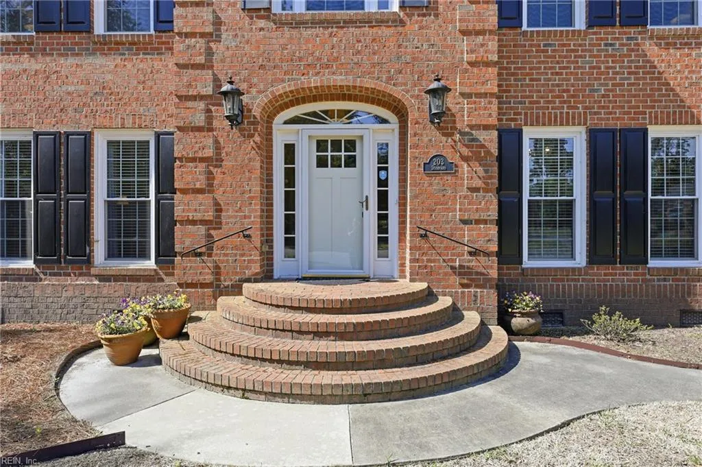 203 Starboard Ct, Elizabeth City — photo